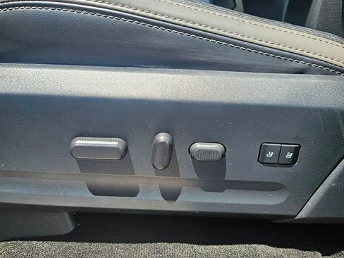 Used 2017 Ford Expedition EL Platinum AWD/4WD image 19