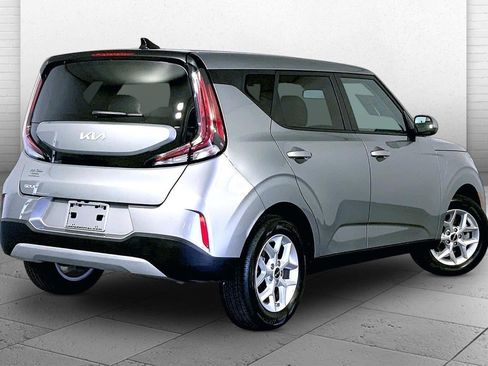 Certified 2025 Kia Soul LX w/ LX Technology Package FWD image 13