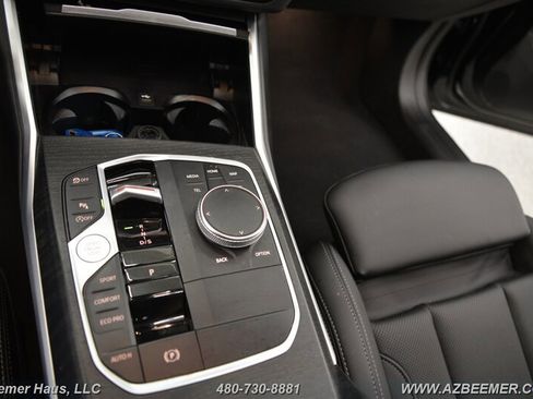 Used 2023 BMW 330i Sedan w/ Driving Assistance Package image 34