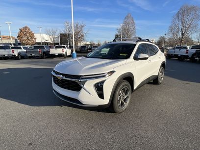 New 2025 Chevrolet Trax LT w/ Driver Confidence Package