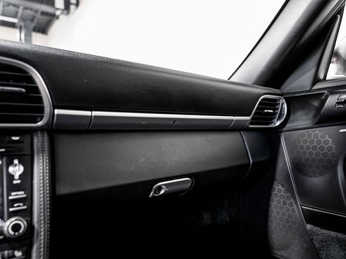 Used 2009 Porsche 911 Carrera S RWD image 13