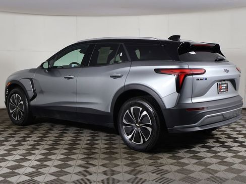 Used 2025 Chevrolet Blazer EV LT AWD/4WD image 8