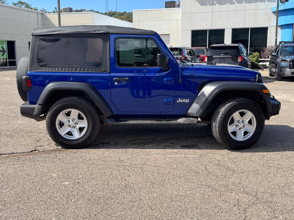 Used 2020 Jeep Wrangler Sport AWD/4WD image 3