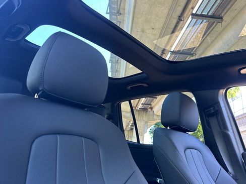 Used 2026 Mercedes-Benz GLB 250 image 13