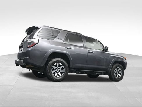 Used 2022 Toyota 4Runner TRD Off-Road AWD/4WD image 30