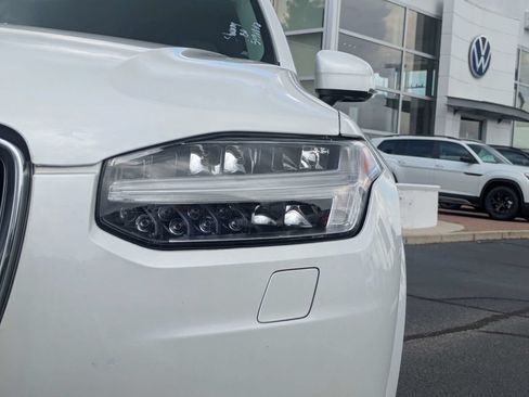 Used 2024 Volvo XC90 B6 Plus AWD/4WD image 11