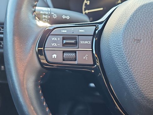 Certified 2025 Honda HR-V Sport image 14
