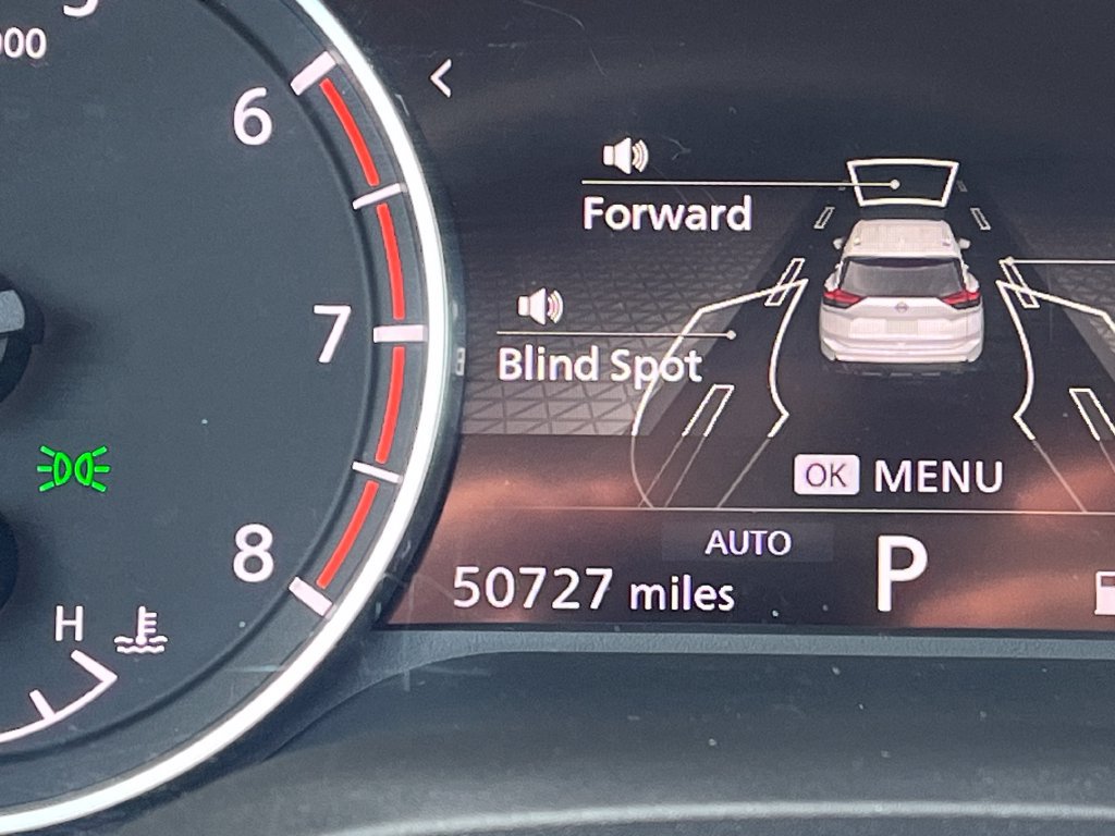 Used 2025 Nissan Rogue S AWD/4WD image 17