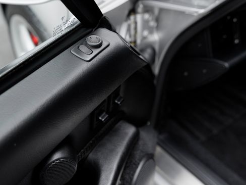 Used 1998 Porsche 911 Carrera 4S image 15