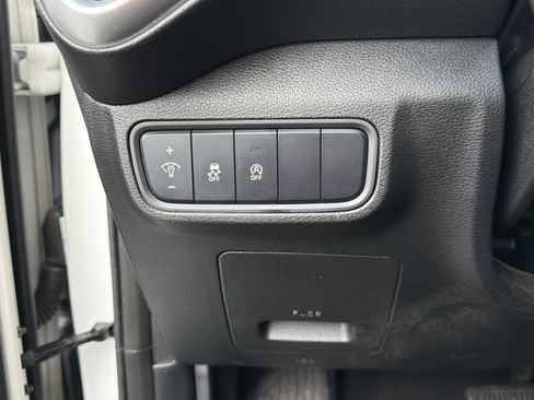 Used 2024 Kia Soul LX w/ Option Group 015 FWD image 20