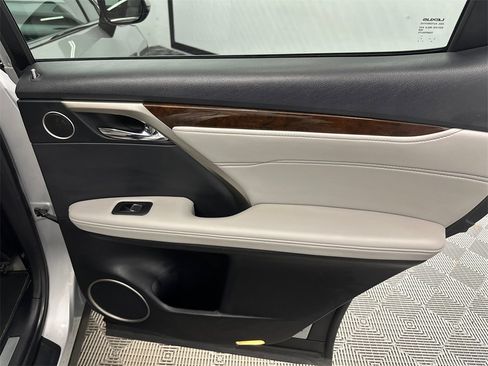Used 2019 Lexus RX 350 FWD w/ Navigation Package image 18