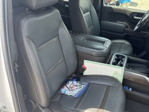 Used 2021 GMC Sierra 1500 Denali w/ Technology Package AWD/4WD image 9