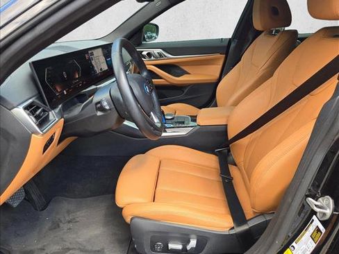 Used 2023 BMW i4 eDrive35 image 17
