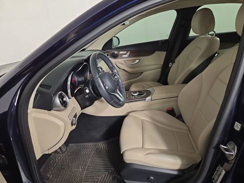 Used 2019 Mercedes-Benz C 300 4MATIC Sedan image 11