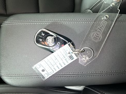 Used 2022 Buick Encore GX Essence FWD image 23