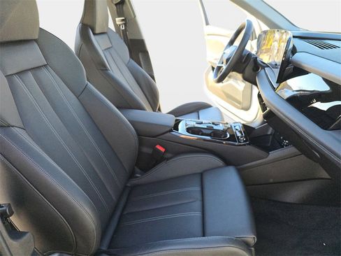 Used 2025 Audi Q6 e-tron Premium Plus w/ Premium Plus image 12