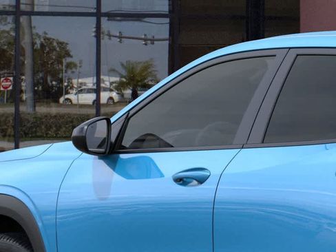 New 2026 Chevrolet Trax RS w/ Sunroof Package FWD image 12