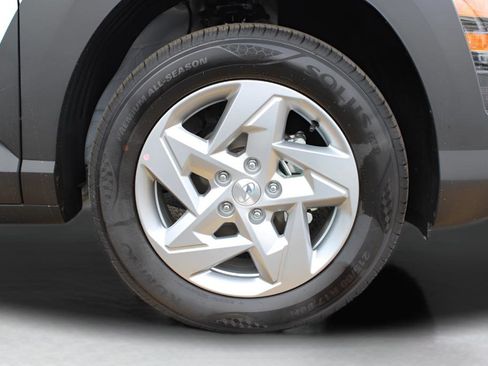New 2026 Hyundai Kona SE FWD image 9