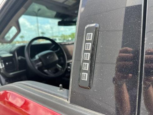 Used 2024 Ford F250 Lariat w/ Lariat Ultimate Package AWD/4WD image 13