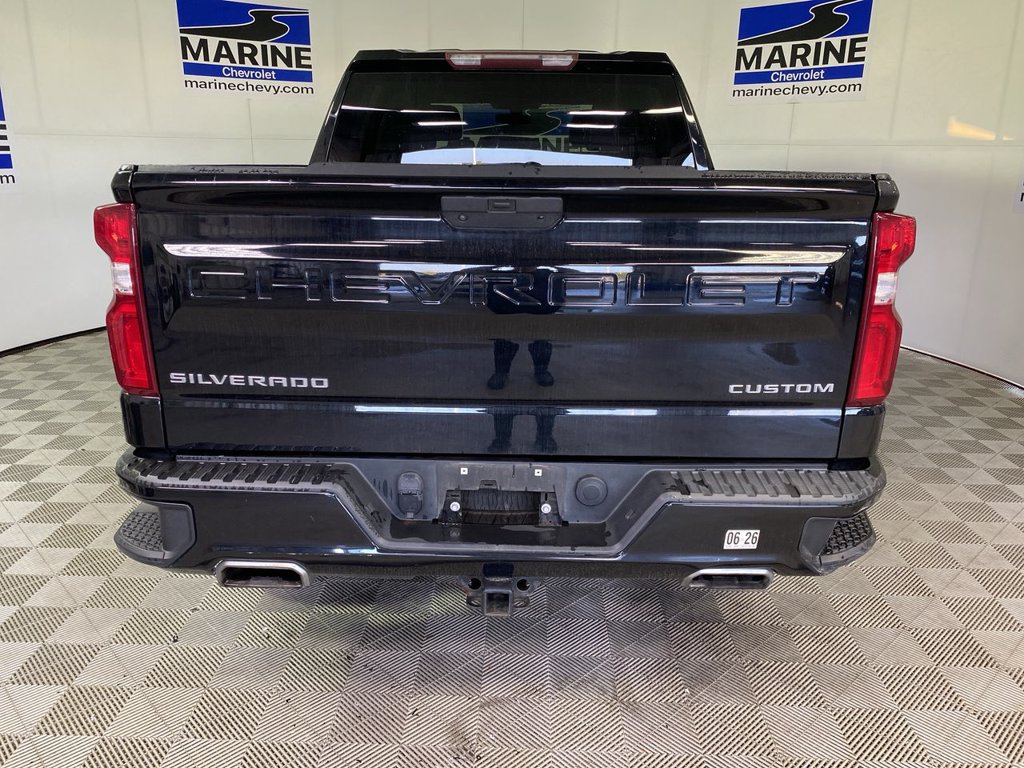 Used 2019 Chevrolet Silverado 1500 Custom Trail Boss w/ Custom Convenience Package AWD/4WD image 17
