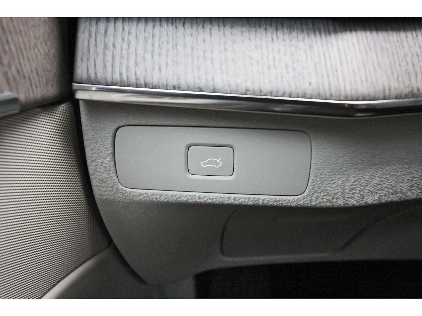 Used 2023 Volvo XC90 B6 Plus w/ Protection Package Premier AWD/4WD image 19