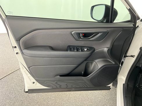 Certified 2025 Subaru Forester Premium image 12