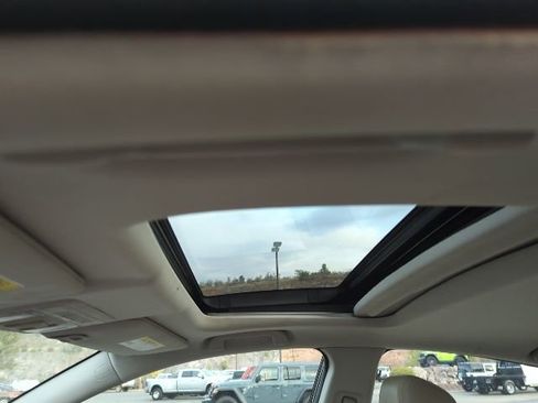 Used 2017 Honda Civic Touring image 6