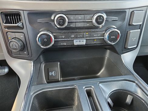 Used 2024 Ford F150 XLT w/ Mobile Office Package image 17