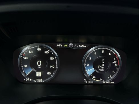 Used 2019 Volvo XC60 T8 R-Design w/ Advanced Package image 28