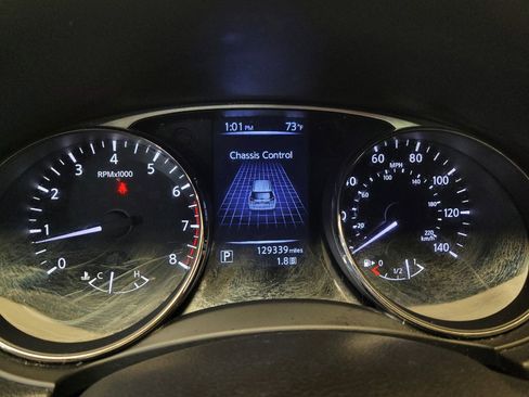 Used 2016 Nissan Rogue SV FWD image 23