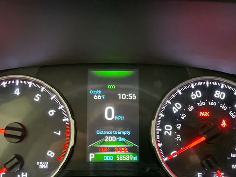Used 2020 Toyota RAV4 LE w/ All Weather Liner Package AWD/4WD image 15