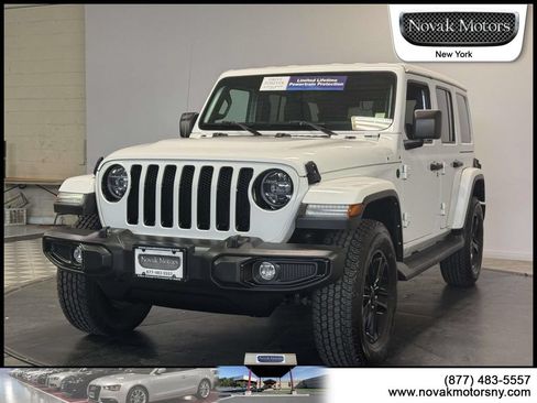 Used 2021 Jeep Wrangler Unlimited Sahara AWD/4WD image 6