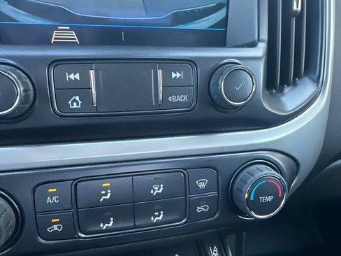 Used 2021 Chevrolet Colorado LT w/ Fleet Safety Package RWD image 16