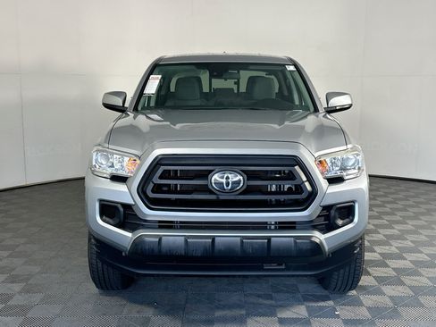 Used 2022 Toyota Tacoma SR w/ SR Convenience Package RWD image 8