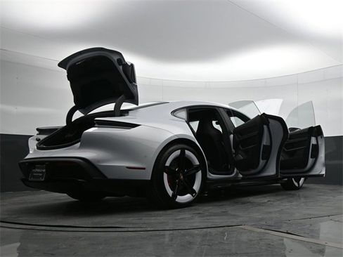 New 2025 Porsche Taycan GTS image 32