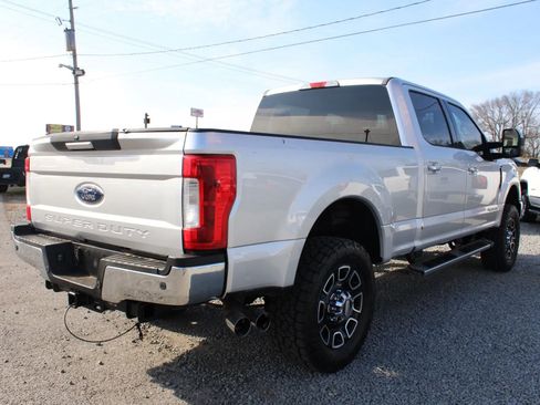 Used 2017 Ford F250 XLT w/ XLT Premium Package image 12