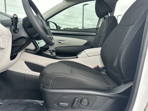 Used 2024 Hyundai Tucson SEL FWD image 9