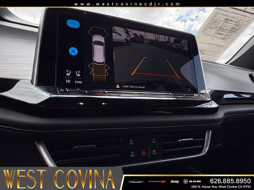 Used 2025 Volkswagen Atlas Cross Sport SE AWD/4WD image 21