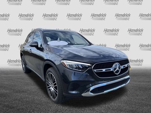 Used 2024 Mercedes-Benz GLC 300 300 image 2