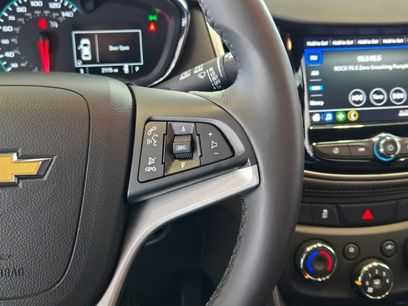 Certified 2022 Chevrolet Trax LT w/ Driver Confidence Package