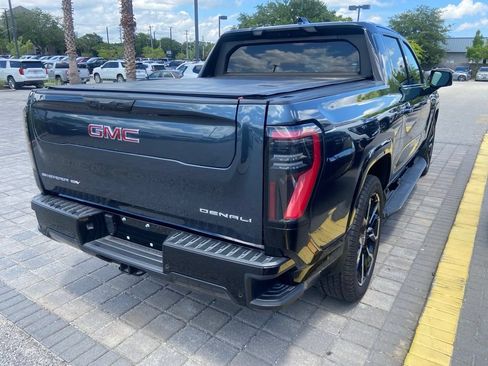 Used 2026 GMC Sierra EV Denali AWD/4WD image 5