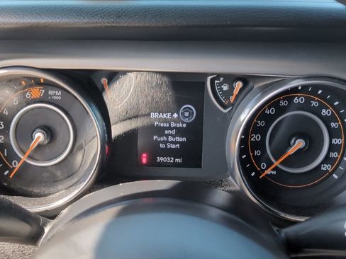 Used 2022 Jeep Wrangler Unlimited Sport AWD/4WD image 18