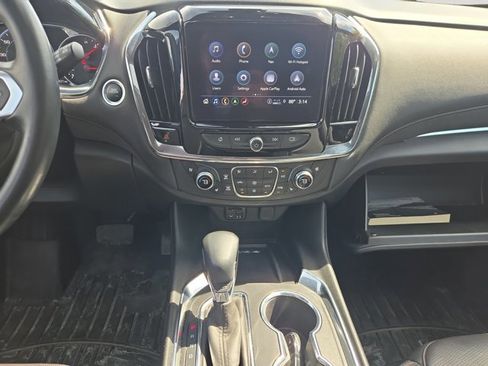Used 2023 Chevrolet Traverse High Country AWD/4WD image 11