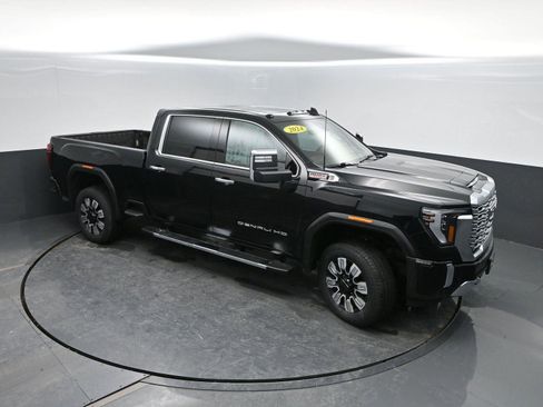 Used 2024 GMC Sierra 2500 Denali w/ Denali Reserve Package image 47