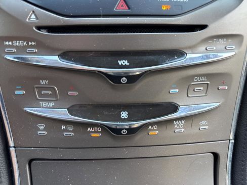 Used 2012 Lincoln MKX AWD image 30