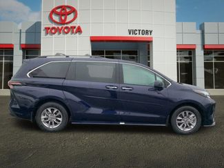 New 2026 Toyota Sienna XLE video 2