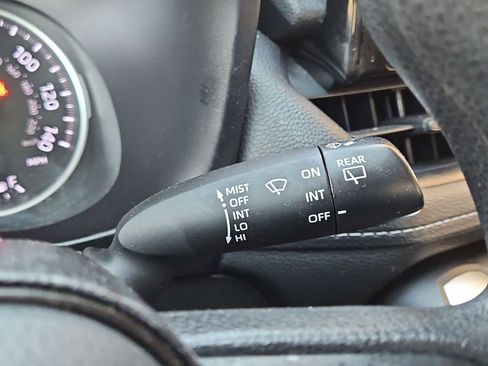 Used 2021 Toyota RAV4 LE image 25