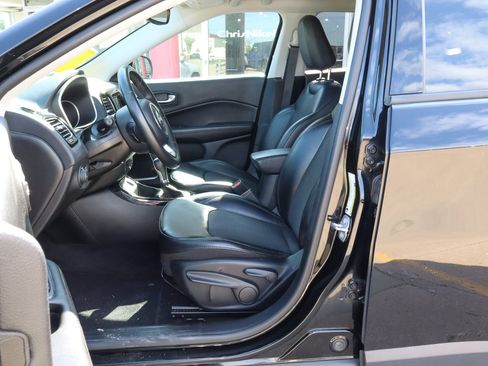 Used 2019 Jeep Compass Latitude FWD image 7