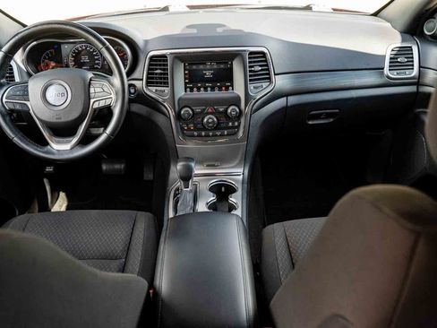 Used 2021 Jeep Grand Cherokee Laredo RWD image 25