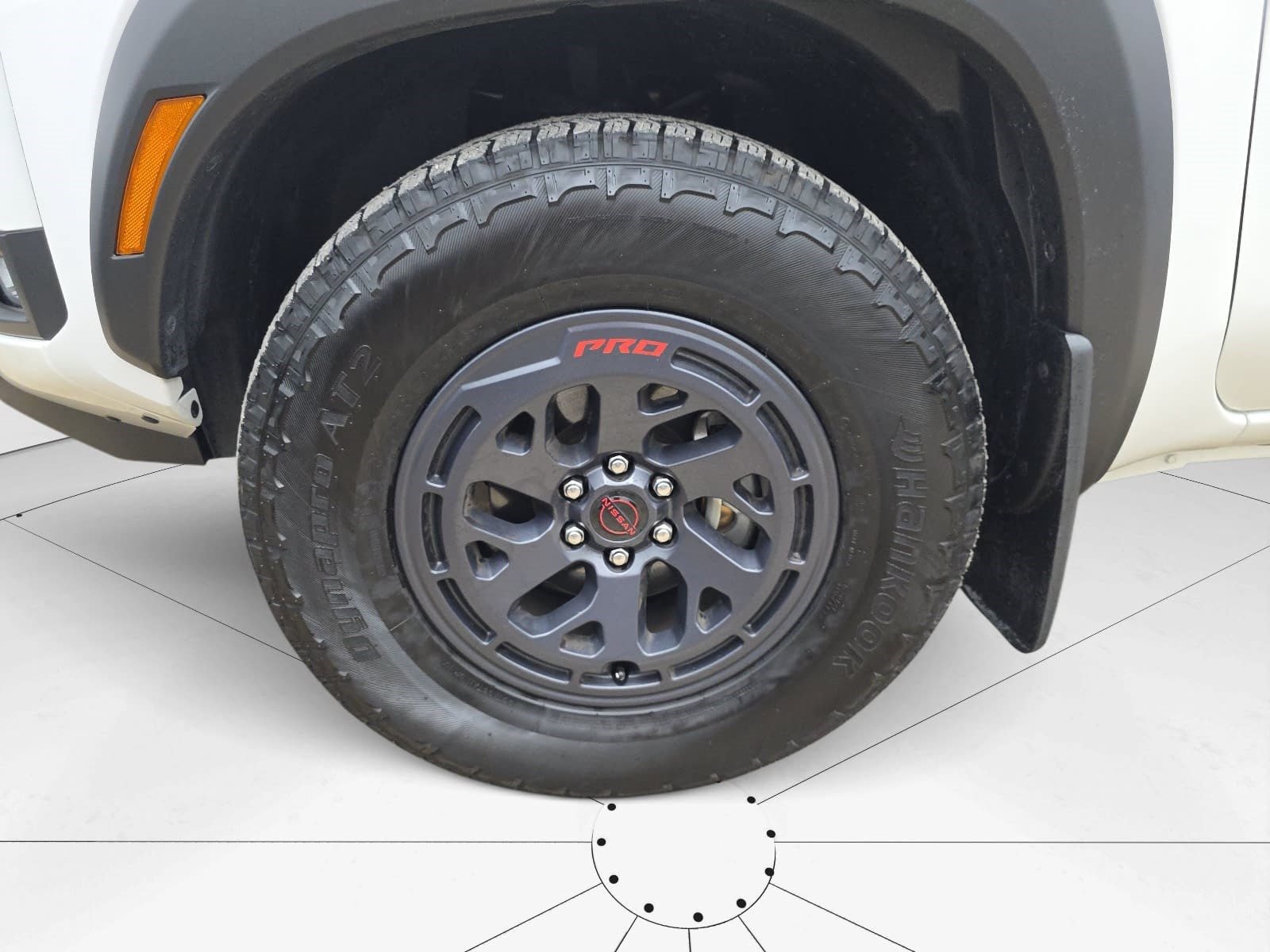 Used 2025 Nissan Frontier PRO-4X AWD/4WD image 28